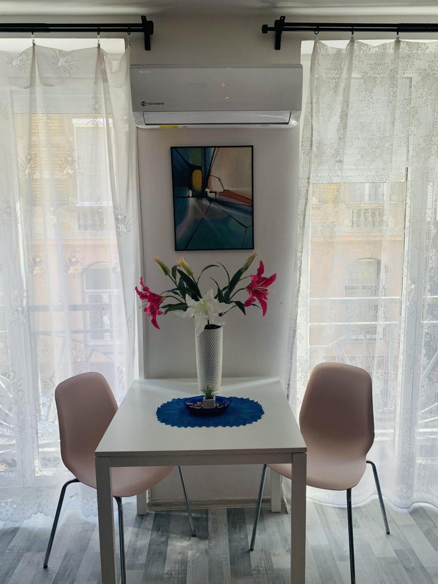 Onyx Apartment With Free Private Garage + Ac Boedapest Buitenkant foto